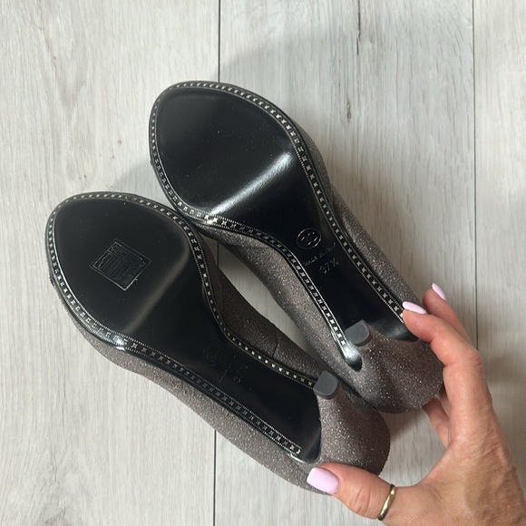 Chanel Escarpins glitter heels Pumps Brown size 7.5 NWT in box - Picture 10 of 10